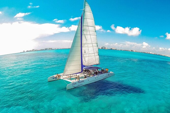 Catamaran Tour to Isla Mujeres from Cancún with Bar and Lunch - What the $38 price really means