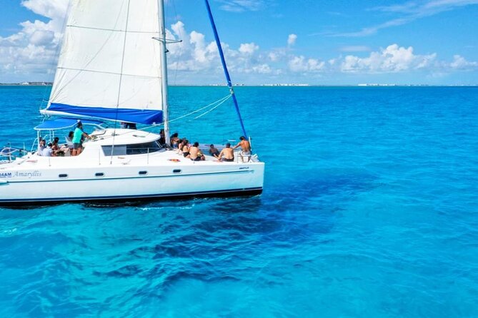 Catamaran Tour to Isla Mujeres Snorkeling with Buffet and Open Bar - Playa Norte and the one-hour snorkeling stop