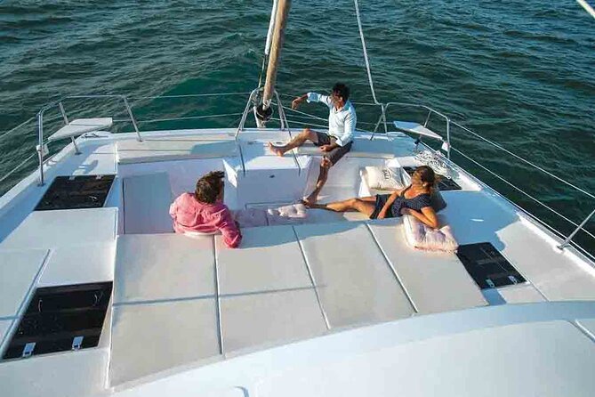 Catamaran trip and overnight stay in Palermo with meals for 8 people - What the crew adds to the experience