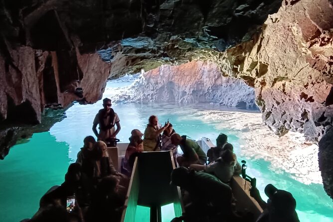 Catamaran trip to Berlengas Island + visit to the caves - The catamaran crossing to Berlenga