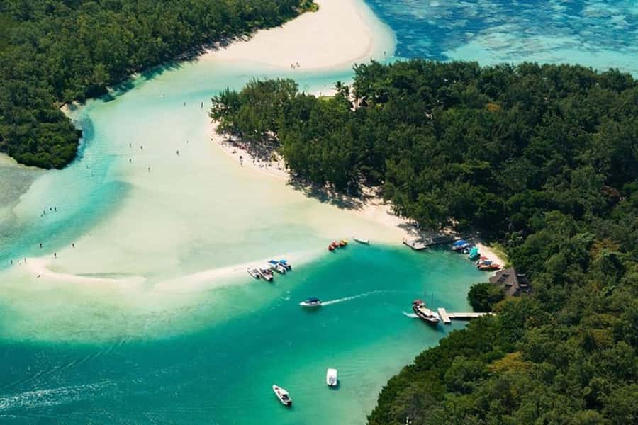 Catamaran trip to Ile Aux Cerfs With Two Way Transportation - Key points to know before booking