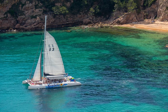 Catamaran trip with other groups along the Costa Brava. Saturday. - Who Will Enjoy This Catamaran Trip