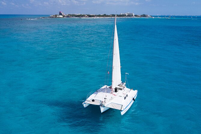 Catamaran with Snorkeling and North Beach, Isla Mujeres - The golf cart issue deserves careful attention