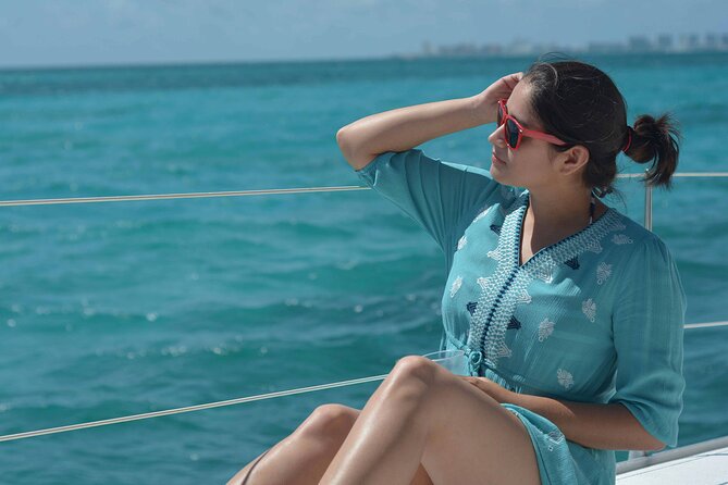 Catamaran with Snorkeling and North Beach, Isla Mujeres - The open bar begins after the water activity
