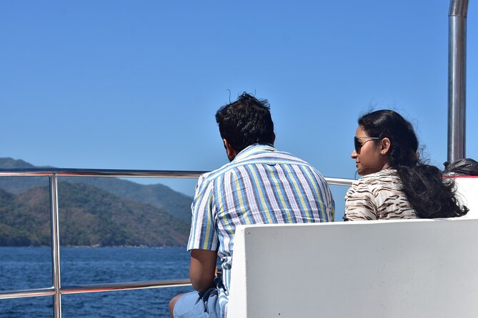 Catamaran Yelapa Beach Tour with Snorkeling, Food and Open Bar - A full day on Banderas Bay