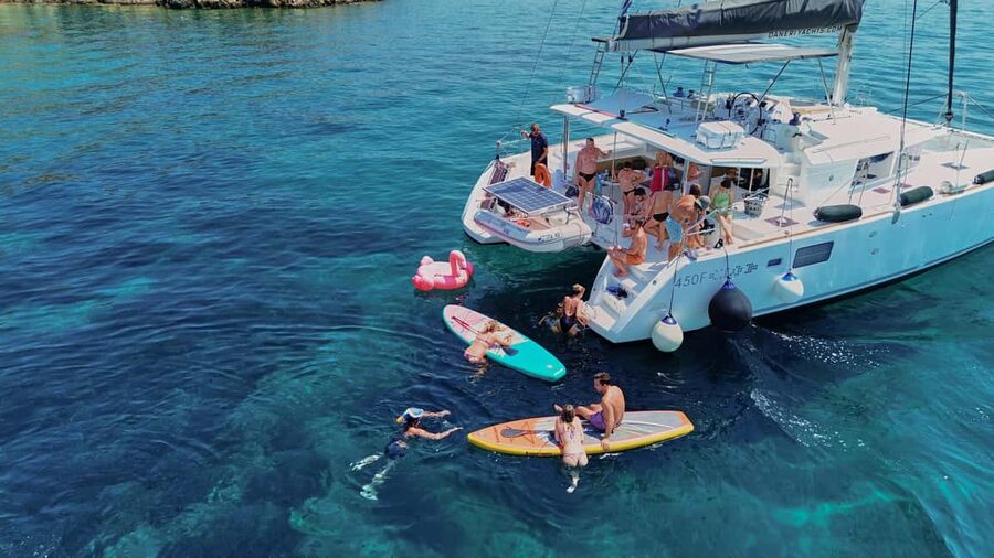 Chania Old Port: All-inclusive Catamaran Trip Agioi Theodori - Four hours around Agioi Theodoroi