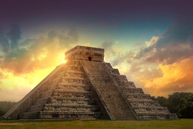 Chichen Itza Early Access & Catamaran to Isla Mujeres - The limits of a two-hour archaeological visit