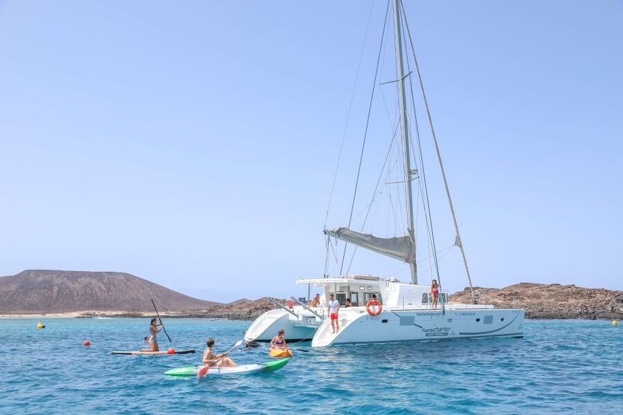 Corralejo: Adults-Only Catamaran Day Trip to Lobos Island - Key points to know before booking