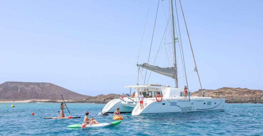 Corralejo: Adults-Only Catamaran Day Trip to Lobos Island - Setting off from Corralejo toward Lobos