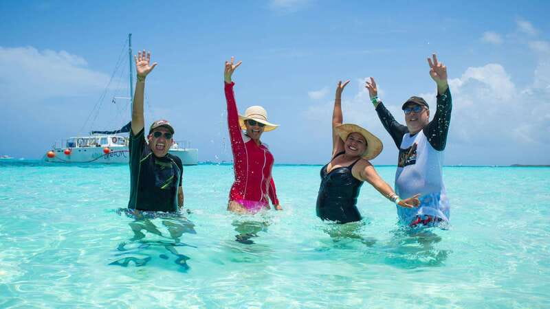 Cozumel: Catamaran, El Cielo Bay & Palancar Reef with Lunch - El Cielo Bay and its shallow starfish water