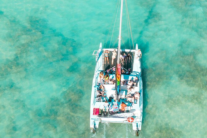 Dakhla Catamaran Tour - Boarding at low water