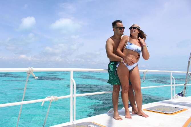 Deluxe Catamaran to Isla Mujeres with Open Bar from Cancun - The return cruise and farewell toast