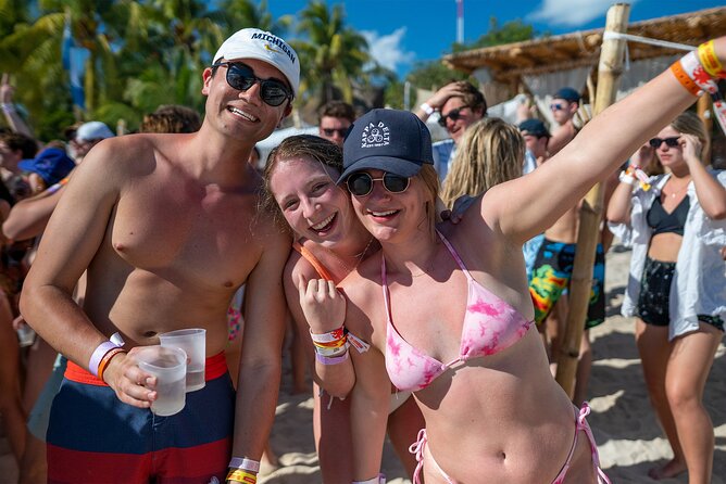 Deluxe Catamaran tour to Isla Mujeres with Open Bar and Lunch - A full Caribbean day from Marina Sailaway