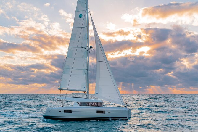 Deluxe Private Boats - 40 ft Catamaran - Choosing North or South Without Chasing Every Stop