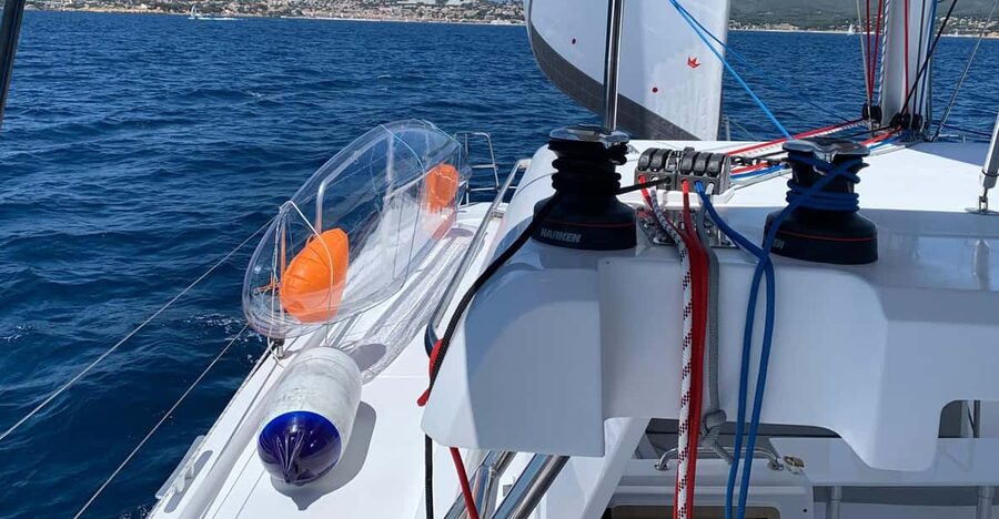 Departure from BRUSC sunset on sailing catamaran - Key points to know before you book