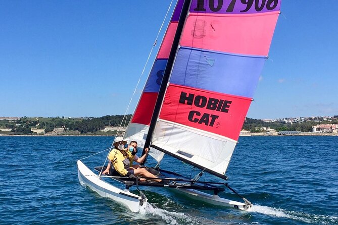 Discover Hobie-Cat Sailing and Fish your own Lunch - Setting fishing lines while you sail