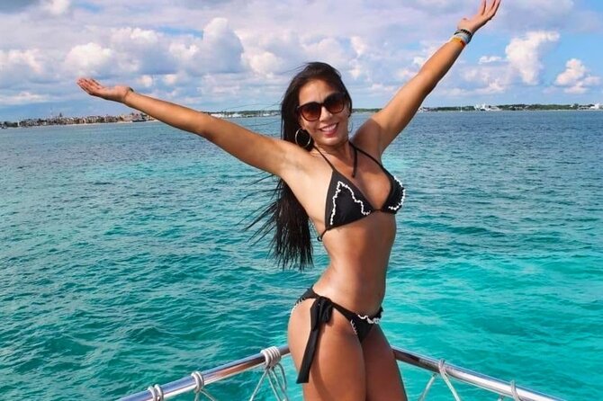 Discovering Isla Mujeres on a Double Decker Catamaran - Starting at the Cancun marina