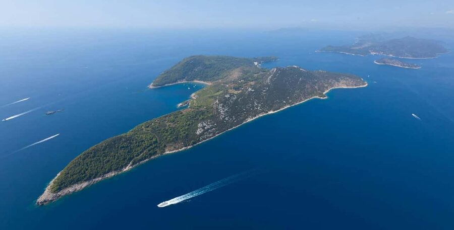 Dubrovnik: Best of the Elaphites by Catamaran - Lopud from 13:00: sandy beach and a long afternoon