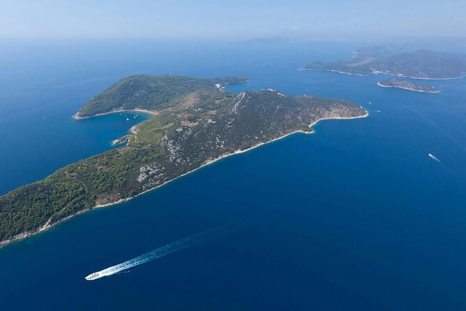 Elaphiti Islands by Catamaran with snacks and unlimited drinks from Dubrovnik - Guide language and the group experience