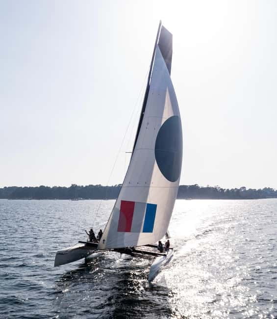 Embark at Larmor-Baden to discover our Extreme 40 catamaran - Meeting at Larmor-Baden and Getting Aboard