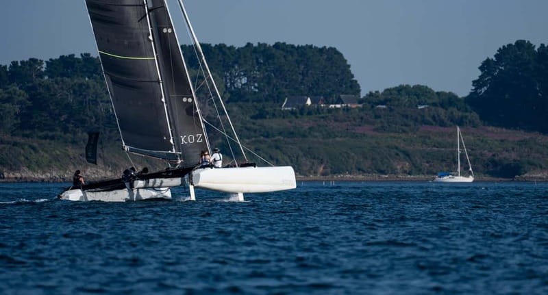 Embark at Larmor-Baden to discover our Extreme 40 catamaran - Half-Day or Full-Day Sailing