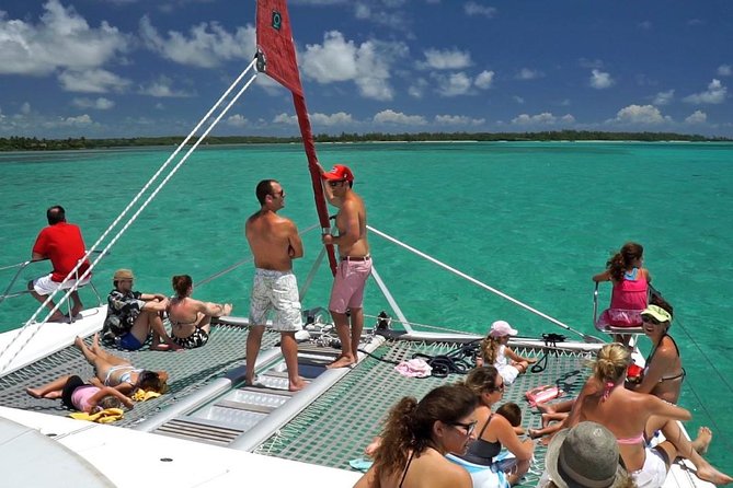 Exclusive Private Catamaran Adventure: Ile aux Cerf (Full Day Cruise incl Lunch) - Grand River South East waterfall by speedboat