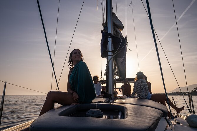 Exclusive private experience in luxury catamaran - Drinks, Snacks, and Onboard Service