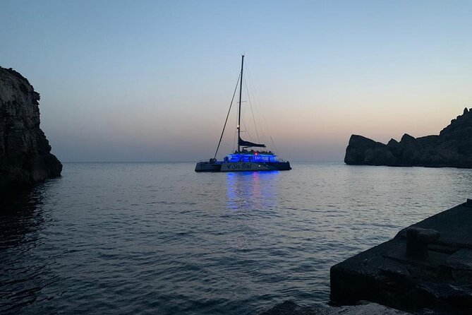 Experience the Malta fireworks festival from a catamaran - Who will enjoy this catamaran trip most