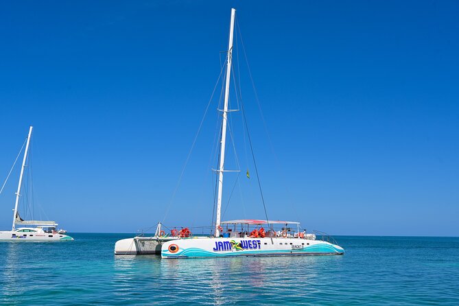 Family Catamaran Cruise from Jamwest Beach Negril Hotels - Setting out from Jamwest Beach
