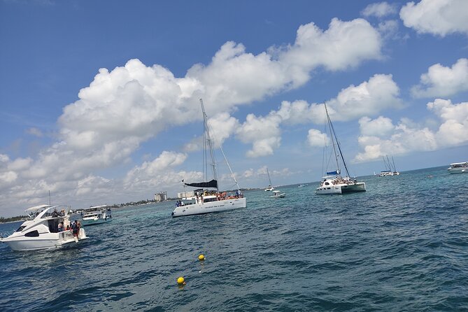 Fantastic Day Isla Mujeres Unlimited Catamaran from Riviera Maya - Sailing along the coast and reaching Punta Sur