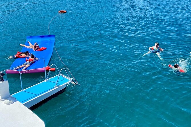 Flamingo Family Fun Catamaran Snorkel:Comfortable shaded seating - Why Families Like This Catamaran