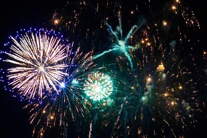 Friday Night Catamaran Fireworks Sail with Open Bar - Key points before you book