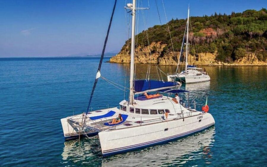 From Cannigione: Catamaran tour among La Maddalena islands - A Sardinian lunch served on board