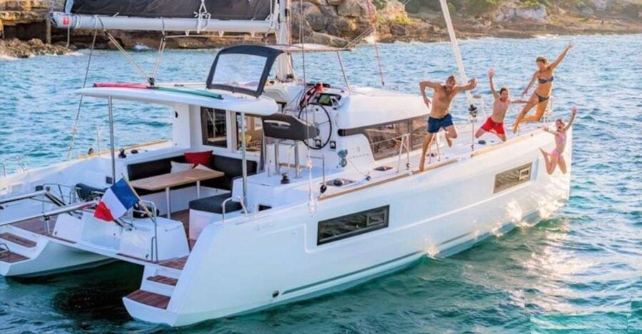 From Cannigione: Catamaran tour in La Maddalena Archipelago - Meeting the boat at Cannigione