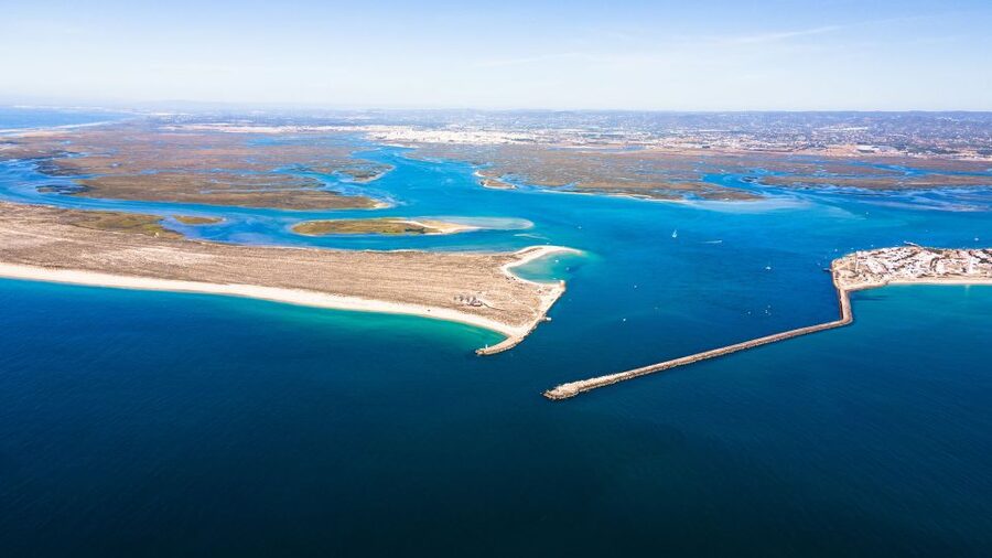 From Faro: Catamaran Boat Trip to Deserta Island with Stop - Estaminé Restaurant and the limits of island supplies