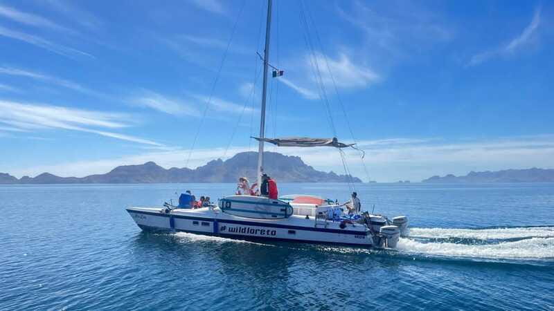 From Loreto: Snorkeling Catamaran Cruise - The 1,000-foot hike needs clarification