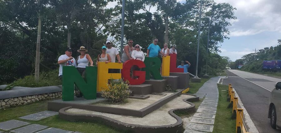 From Montego Bay/Falmouth: Negril Beach Catamaran Cruise - The guide and crew make a real difference