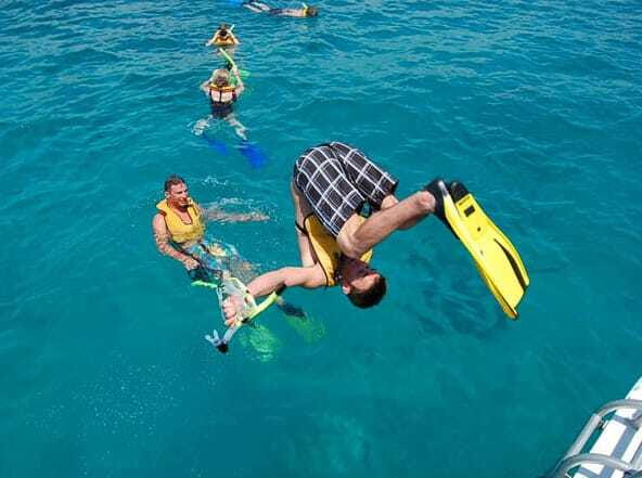From Puerto Aventuras: Share Catamaran Tour - The $125 Price and Extra Charges