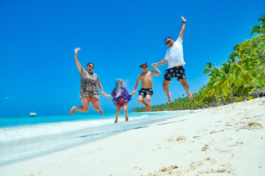 From Punta Cana: Saona and Mano Juan Day Trip by Speed Boat - Mano Juan, a fishing village with a different pace