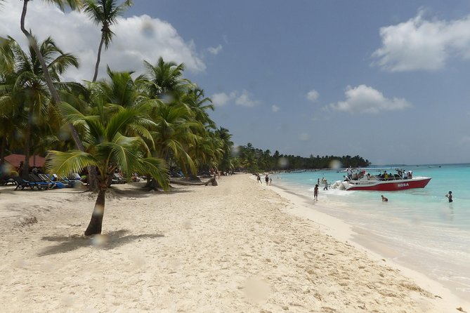 From Punta Cana: Saona Island Full Day For Small Group Catamaran - Communication and guiding can vary