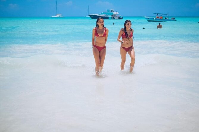 From Santo Domingo Saona Island Food And Drink Catamaran Vip - Saona Island and the short window on the beach