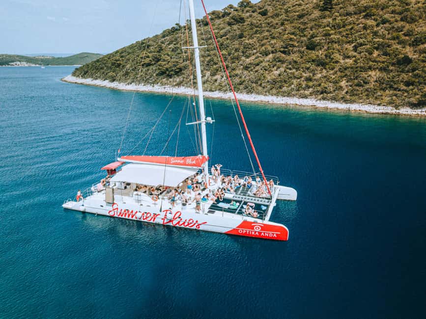 From Split: Catamaran Cruise to Golden Horn & Brač island. - Crossing Brač by bus to Vidova Gora