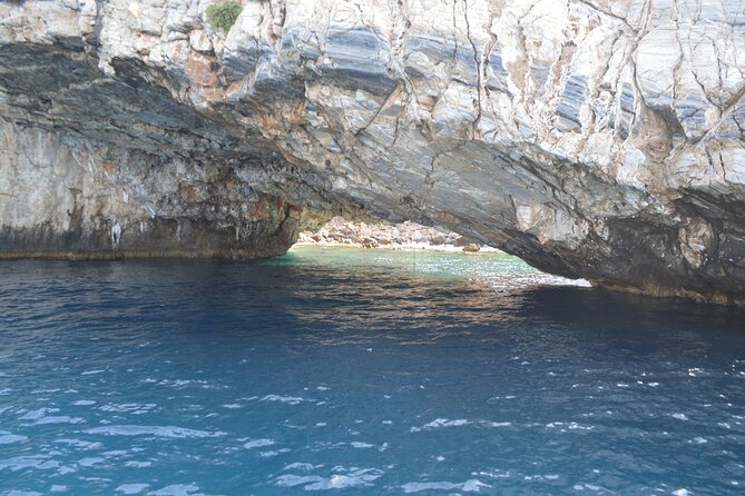 Full Day Catamaran Cruise in Paros - Simadoura’s rocks and small sea caves