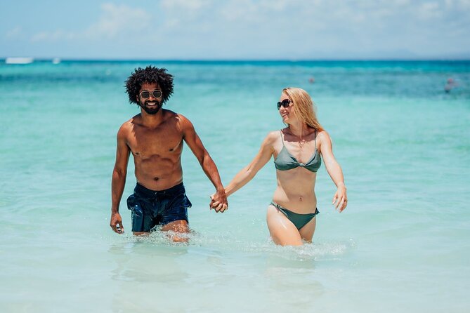 Full Day Catamaran Cruise - North Ilot Gabriel (sharing) - Three hours on Île aux Gabriel