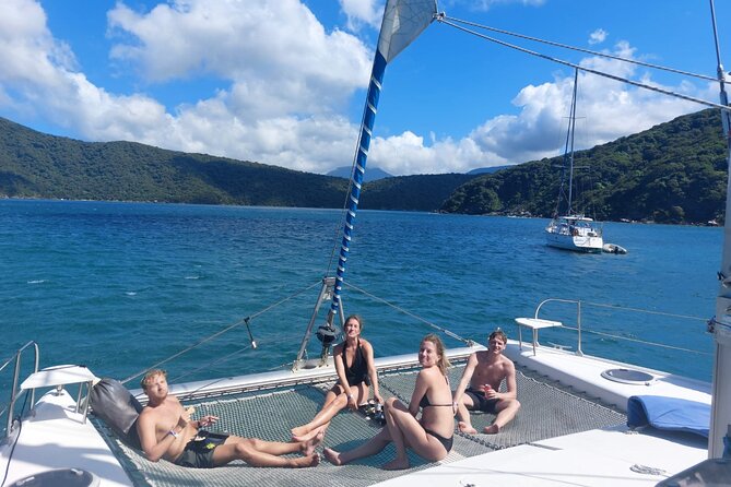 Full-Day Catamaran Tour through Tayrona - The return under sail and Santa Marta sunset
