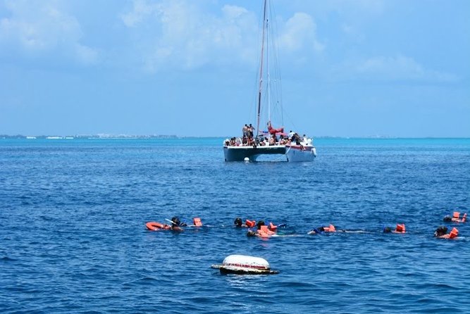 Full-Day Catamaran Tour to Isla Mujeres from Cancun with Lunch - What the eight-hour schedule means