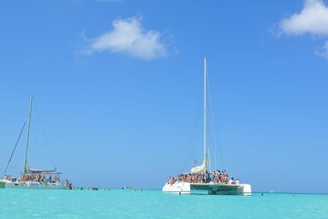 Full Day Tour to Saona Island by Catamaran from Cabeza de toro - A long Caribbean day from Cabeza de Toro