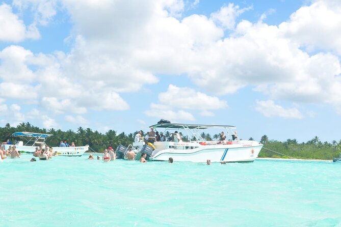 Full Day Tour to Saona Island by Catamaran from Cabeza de toro - Playa Palmilla’s shallow natural pool