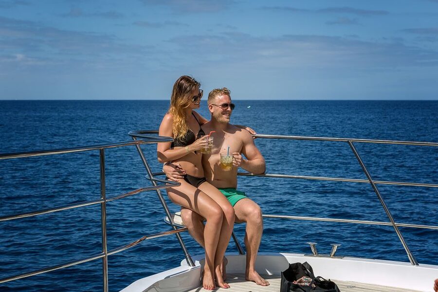 Gran Canaria: Afternoon Catamaran Cruise with Food & Drink - Setting sail from Puerto Rico for a southwest coast view