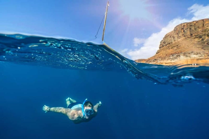 Gran Canaria: Catamaran Tour with Lunch on Pristine Beaches - Why the crew matters on a small boat